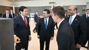 Бахтиёр Саидов ва Марко Рубио Самарқандда “Ўзбекистон ва АҚШ: асрлар ва қитъалар оша муштарак тарих” кўргазмасига ташриф буюрди
