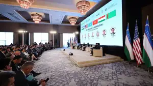 Samarqandda “C5+1” formati doirasidagi ishbilarmonlik dasturiga start berildi