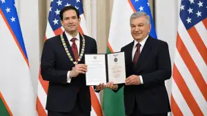 Президент Узбекистана вручил государственные награды Марко Рубио и Серджио Гору