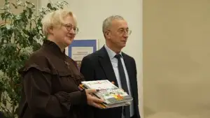 Санкт-Петербургдаги кутубхонада “Ўзбек адабиёти бурчаги” очилди