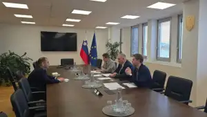 Узбекистан и Словения обсудили сотрудничество в транспорте, экономике и образовании